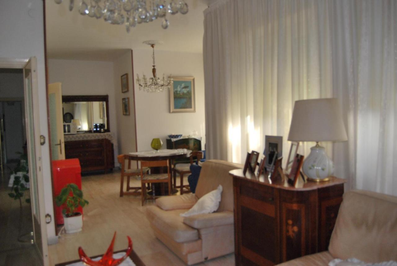 A Casa Di Lidia B&B Gaeta Exterior photo